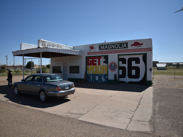 Magnolia Service Station