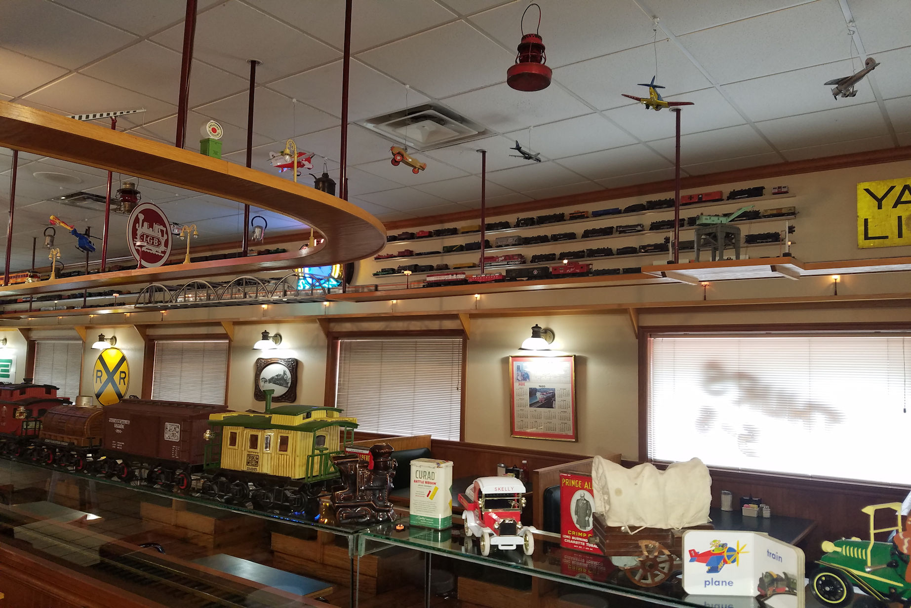 Trains in Ollies Cafe