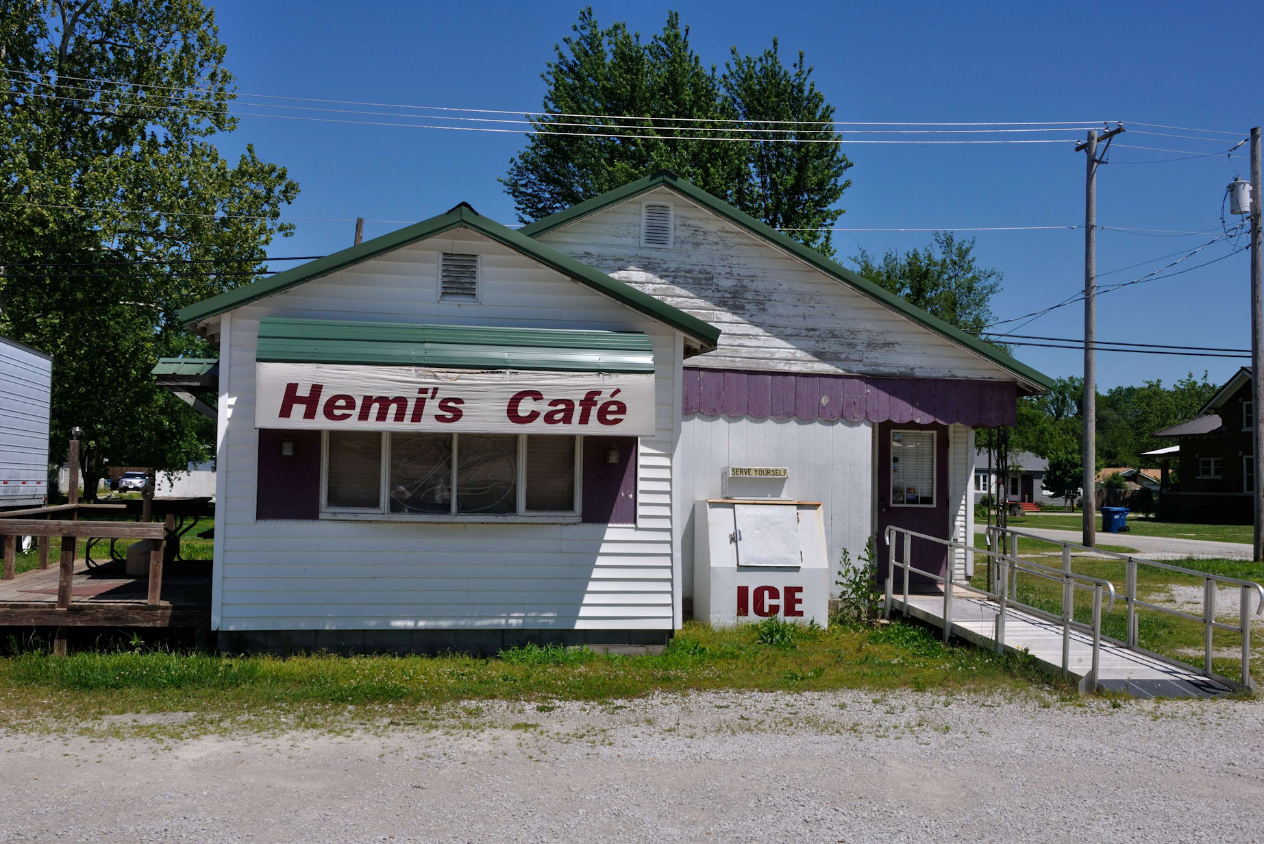 Hemi Cafe