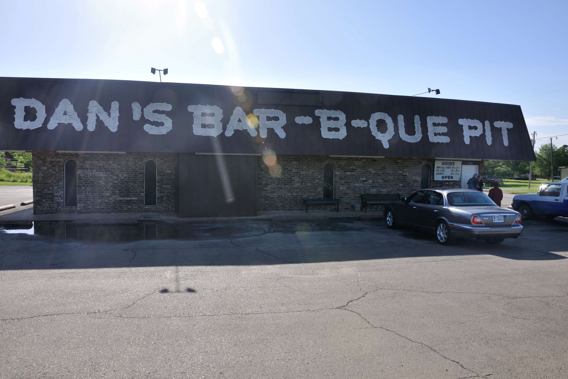 Dan's BBQ Pit, Davenport OK.