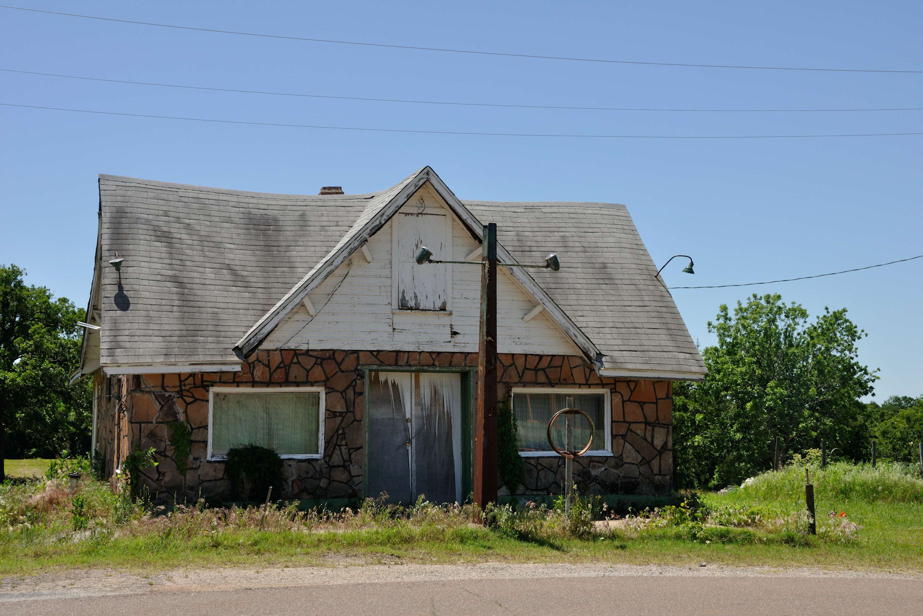 Hillbillee Cafe, Arcadia OK?